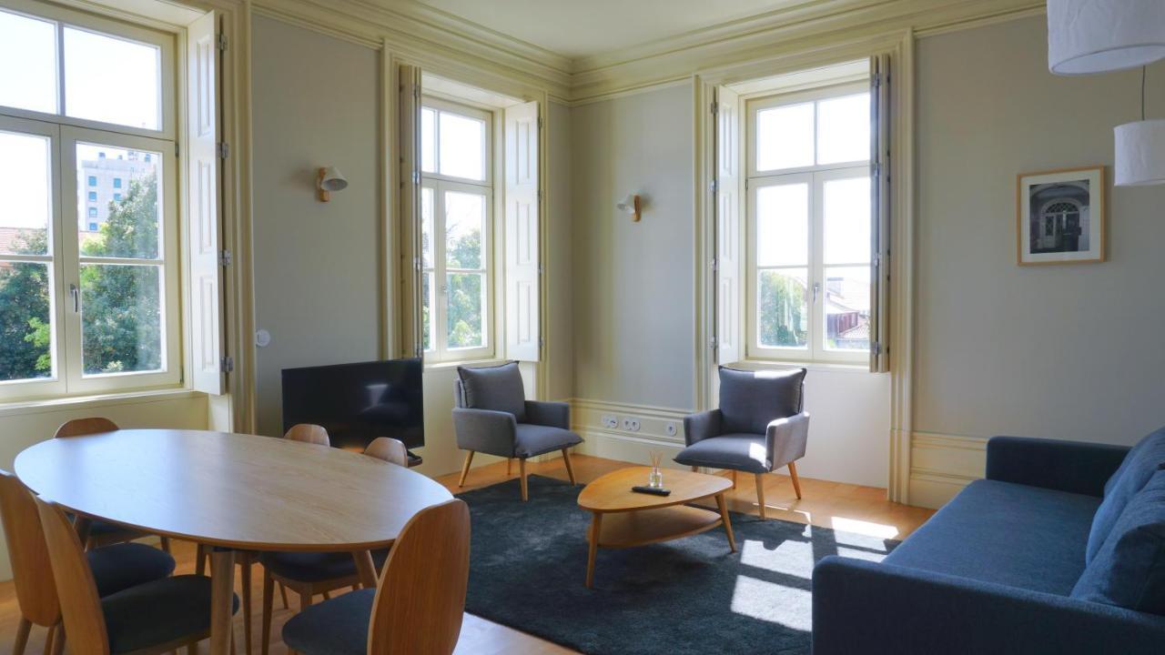 Two-Bedroom Apartment,988126786:JPEG